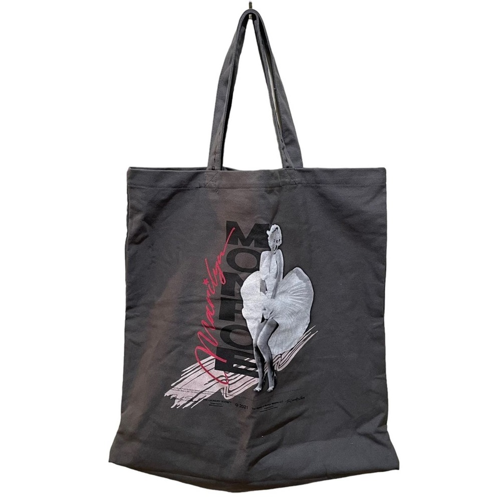 NWT The Laundry Room Marilyn Monroe Tote Bag Grey